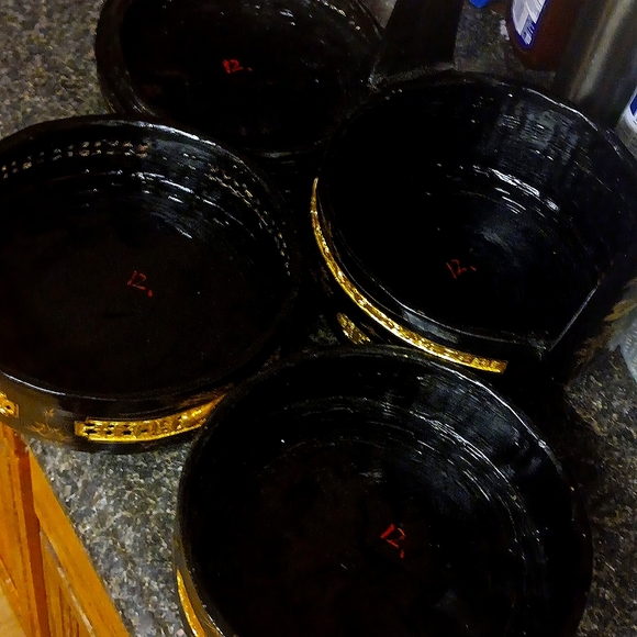 Vintage Japanese Jukabu Black and Gold Lacquered Stackable Banquet Bento Box - Picture 7 of 8